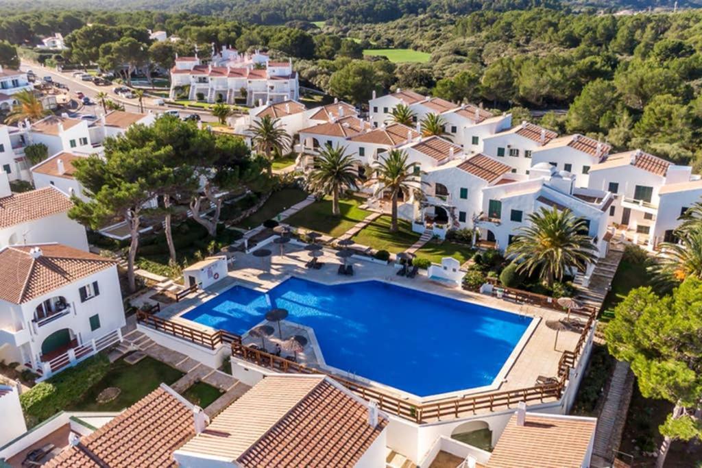 Happy Menorca apartamento duplex ,piscina,aire acondicionado,wiffi Port d'Addaia Exterior foto